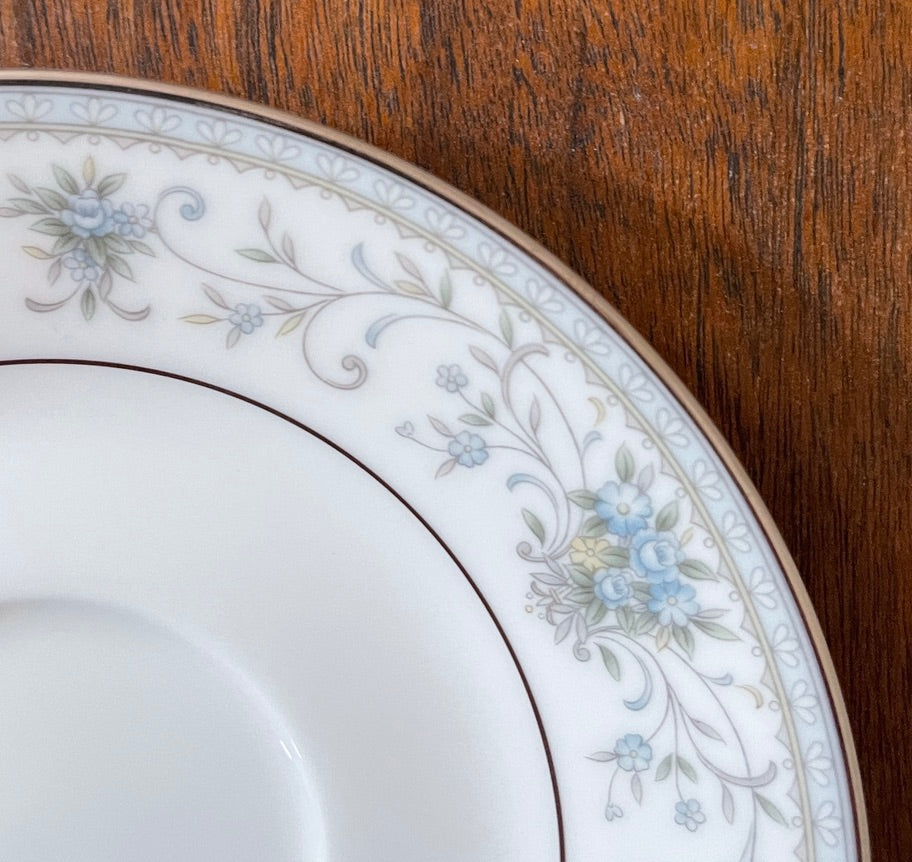 Dinner Plate, TIVOLI Pattern by Carico