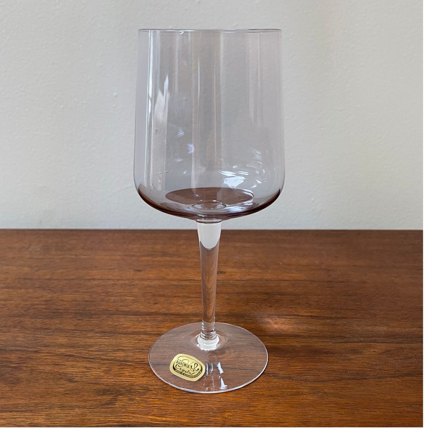 this is an image of the item that you see infront of you. shop the HARD FIND shop!