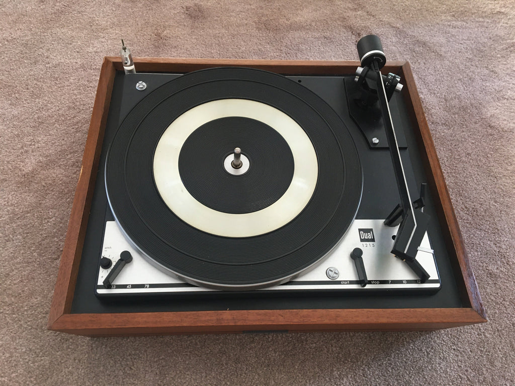 Tocadiscos DUAL 1215, de United Audio; Cerezo