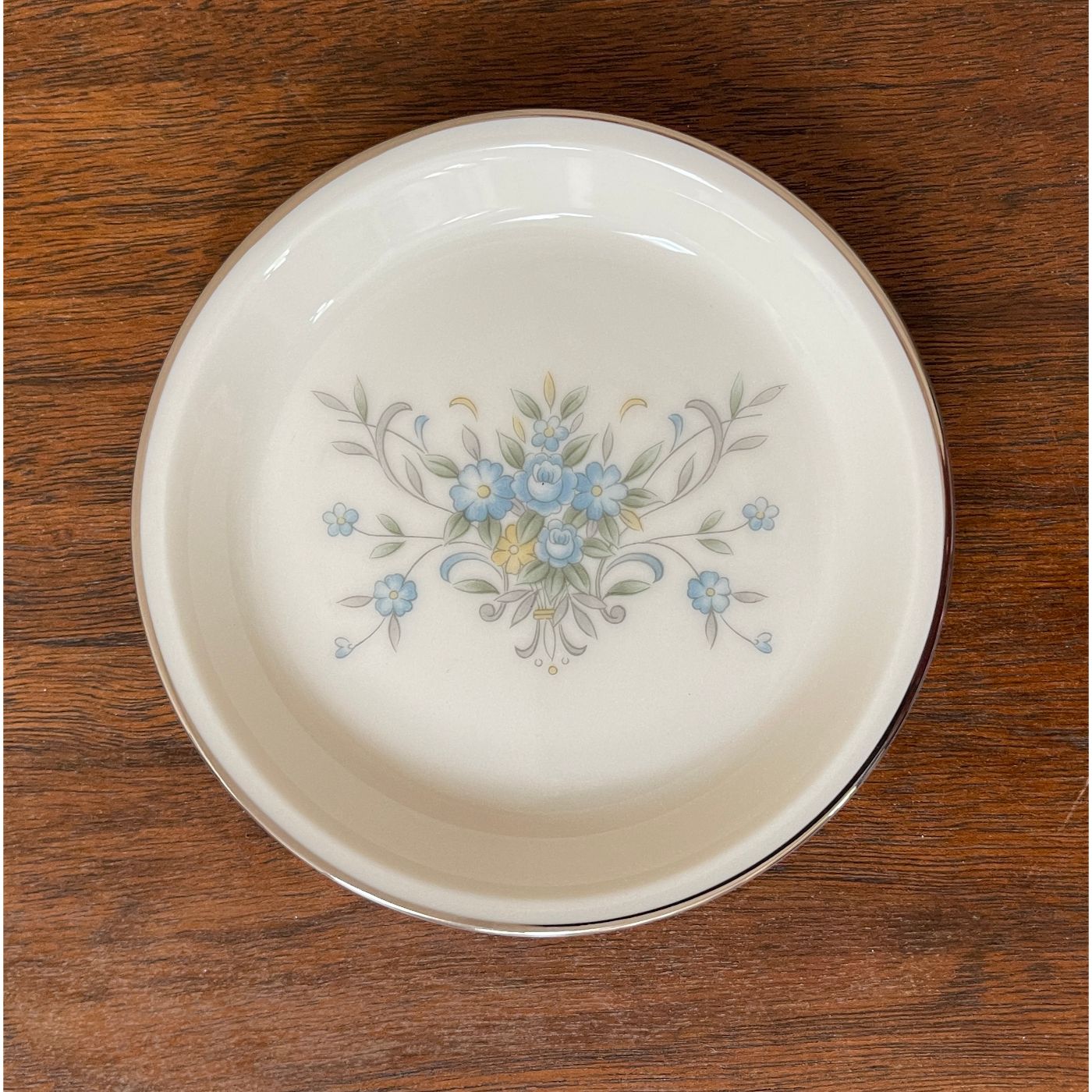 this is an image of the item that you see infront of you. shop the HARD FIND shop!