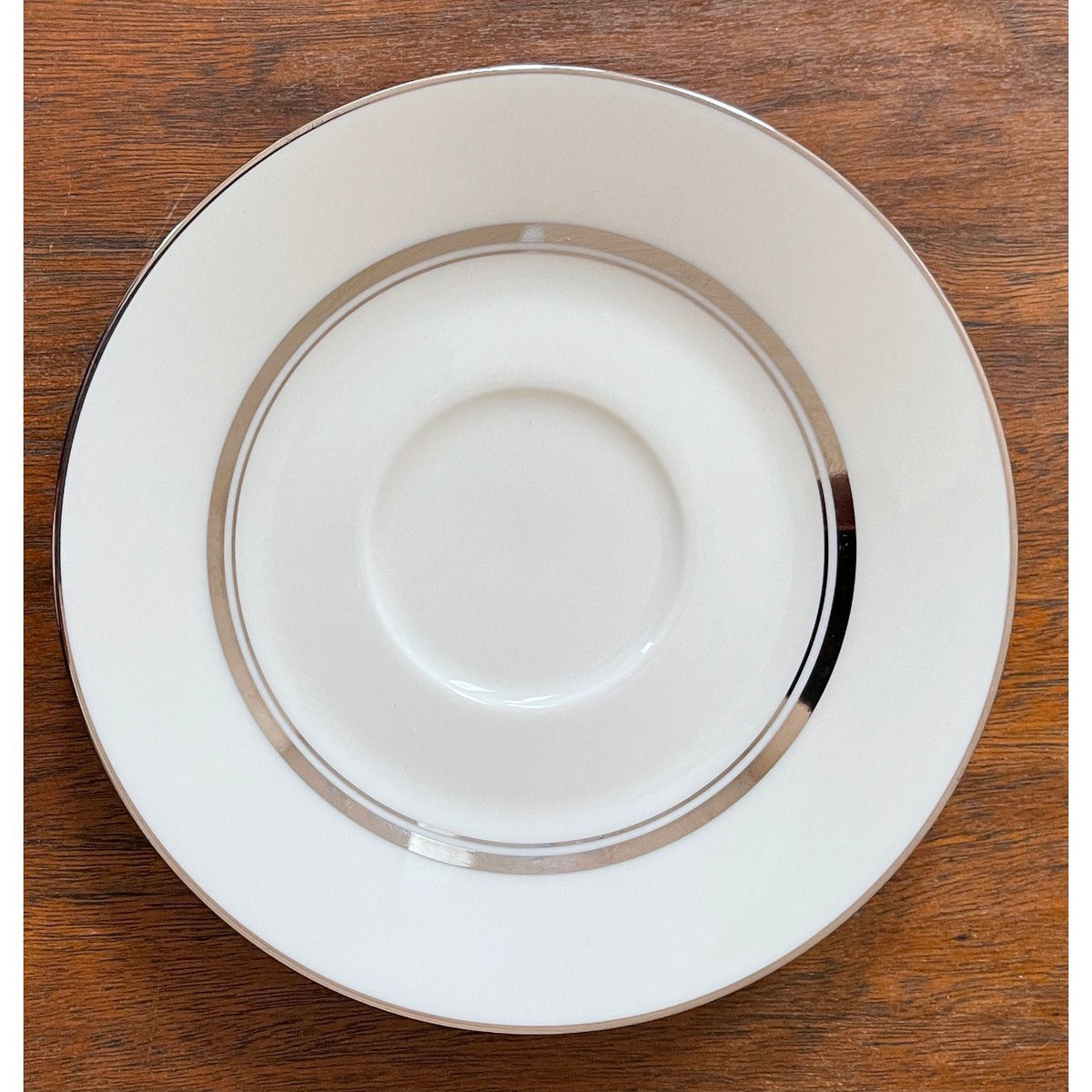this is an image of the item that you see infront of you. shop the HARD FIND shop!