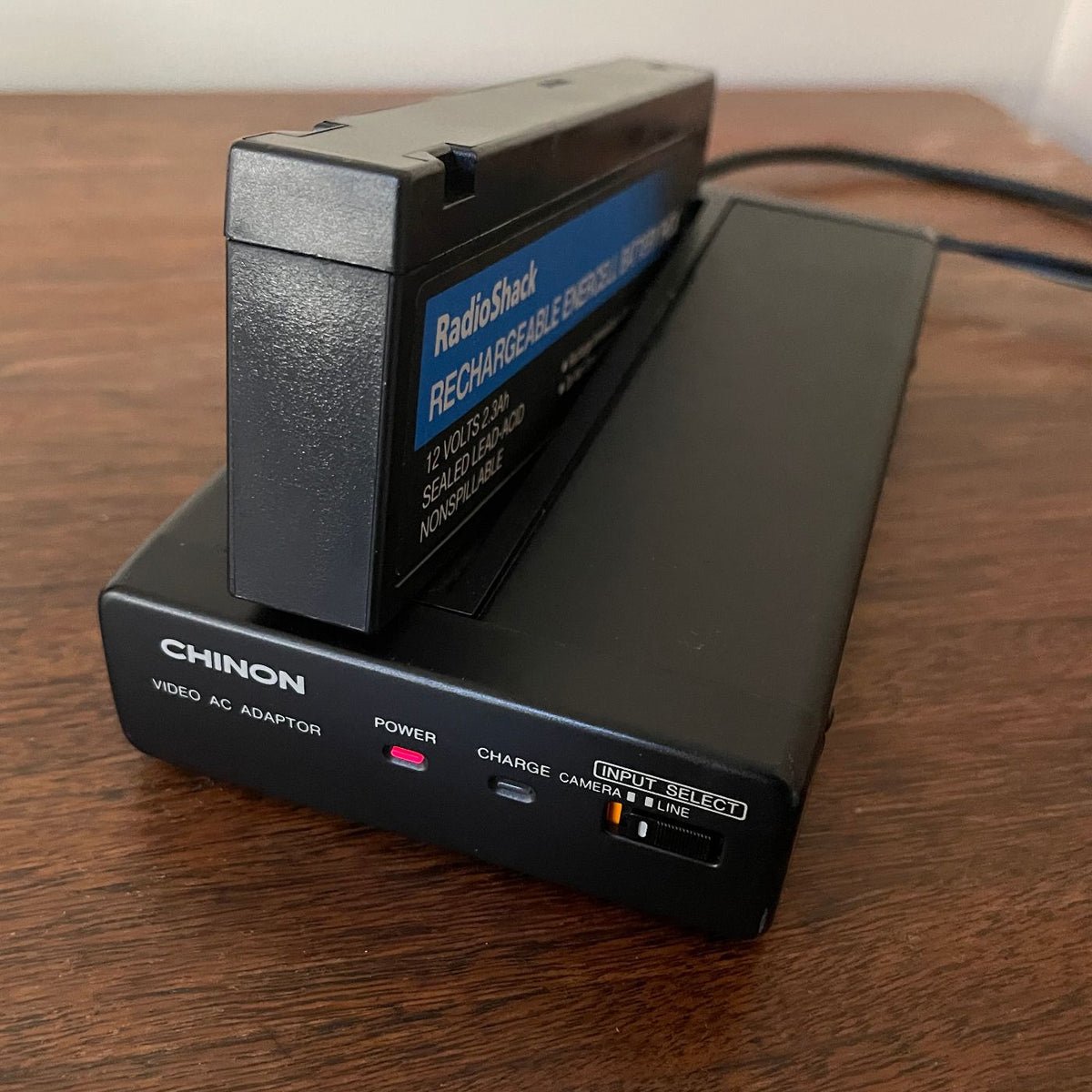 Cámara de video VHS Chinon CT-142 con bolsa y accesorios