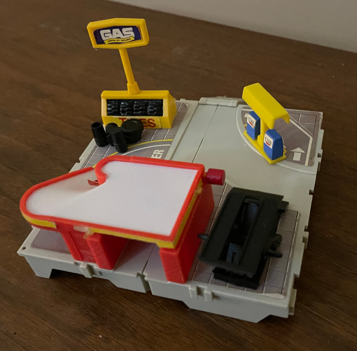 Micro Machines 'Service Station' Set, from 'GALOOB's Travel Cities' - 1988