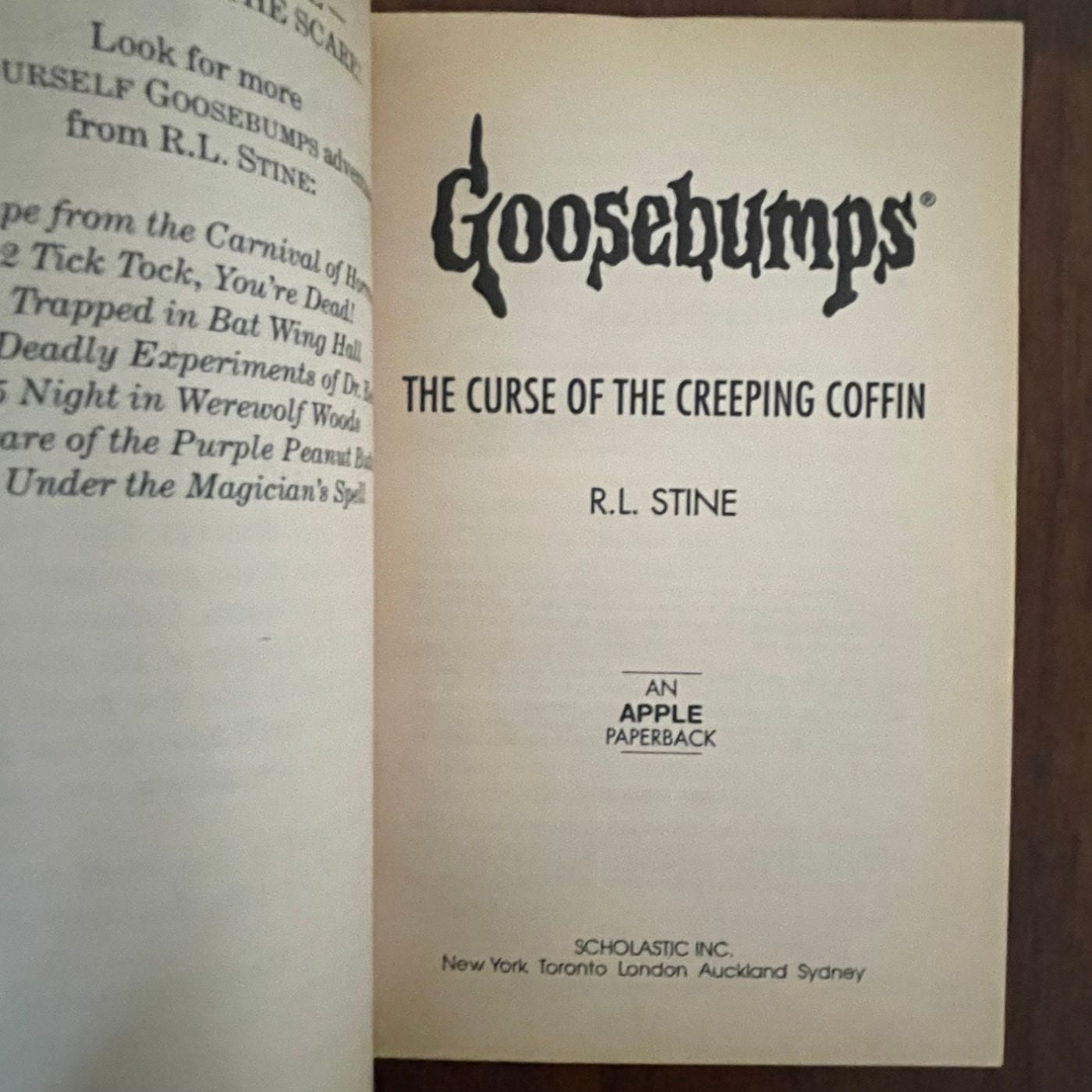 Give Yourself Goosebumps #8 'The Curse of the Creeping Coffin'