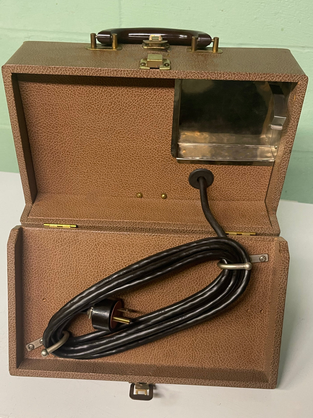 Eastman Kodak Kodascope Royal 16Mm Projector; 1955