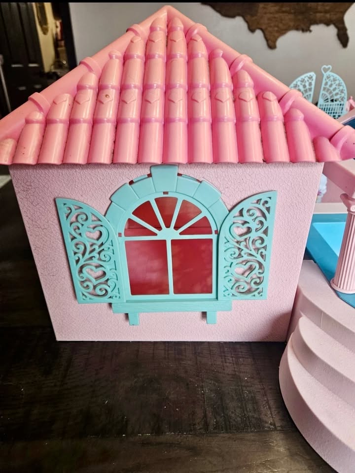 HABRO's My Little Pony G1Y4 'Paradise Estate' Play Set - 1986