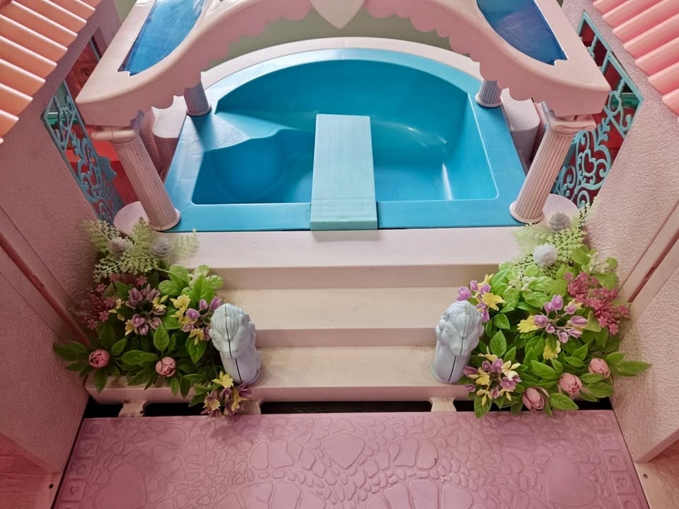 HABRO's My Little Pony G1Y4 'Paradise Estate' Play Set - 1986