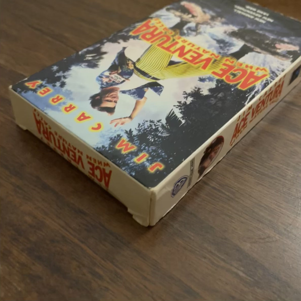 Cassette VHS de 'Ace Ventura: Cuando la naturaleza llama' - 1995