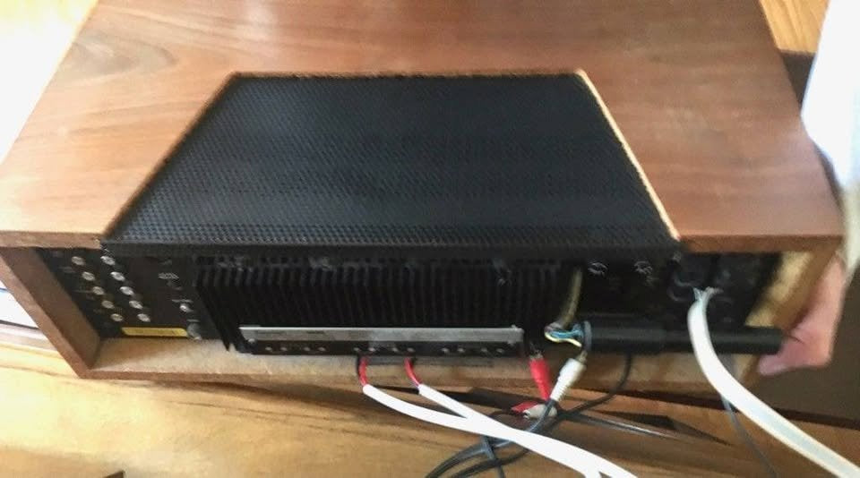 Amplificateur-tuner stéréo AM/FM SANSUI Solid State 4000